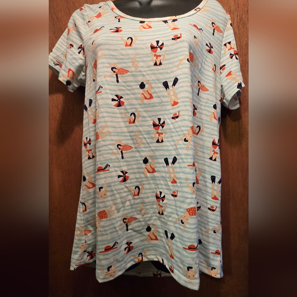 LuLaRoe Adorable Swim Theme Cute T-Shirt SzM NWT - Picture 2 of 8